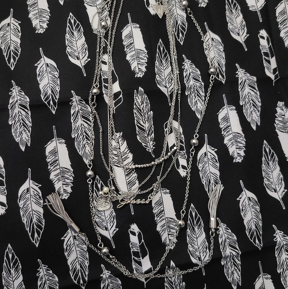 🏷Guess layered silver necklace